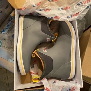 Men’s XtraTuf Gray Boots